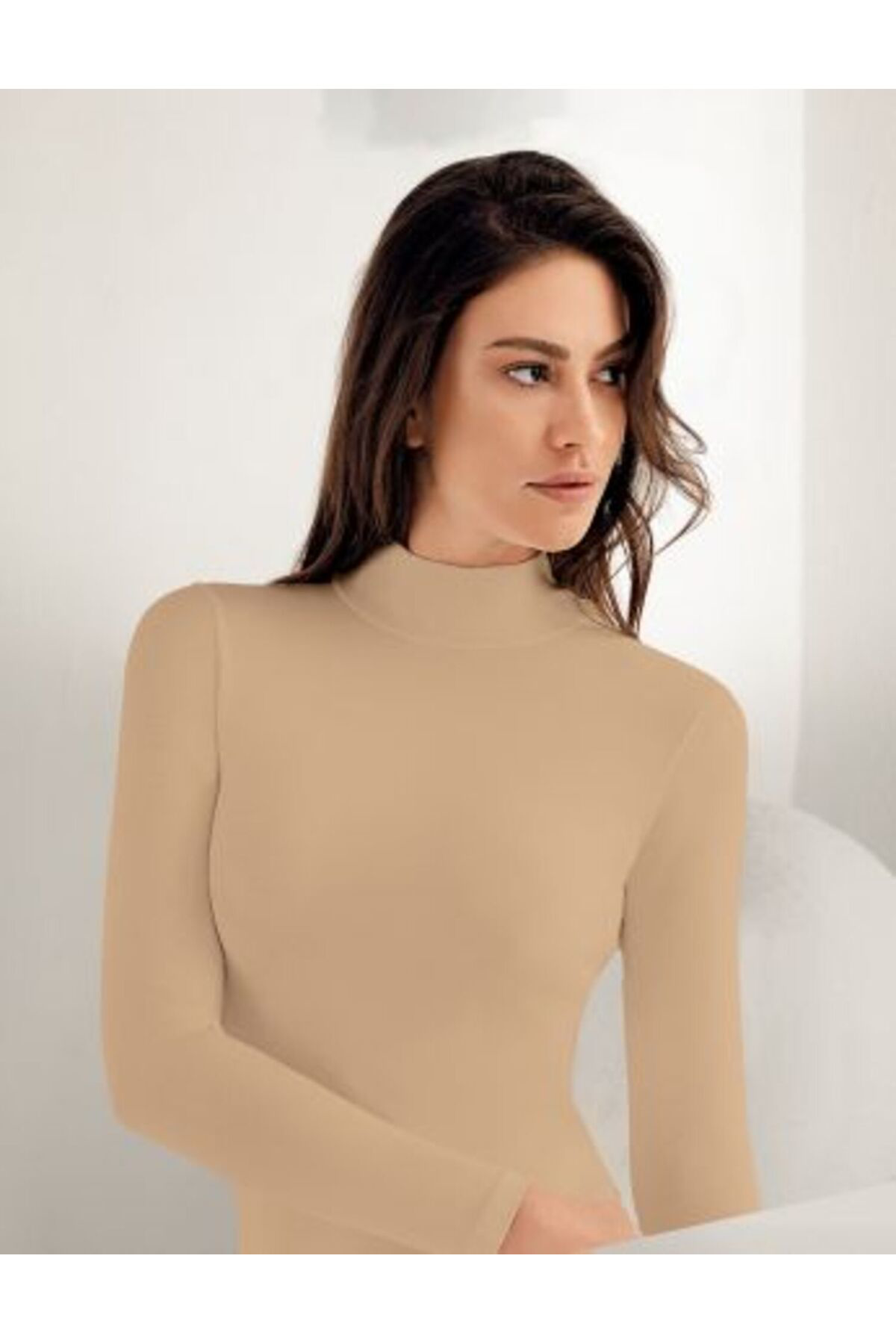 Şahinler Ten Renk Uzun Kollu Balıkçı Yaka Bodyyeni