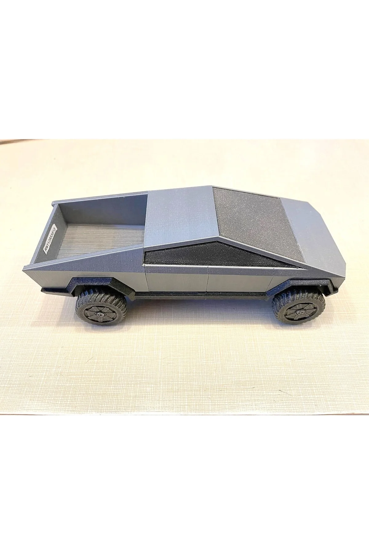 Tesla Cybertruck Maket Biblo Fiyatı, Yorumları ve Özellikleri