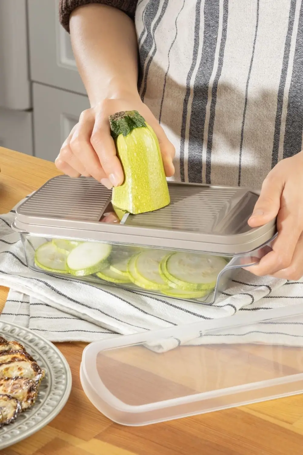 Tfstronger 3 Farklı Bıçaklı Saklama Kapaklı Rende Seti