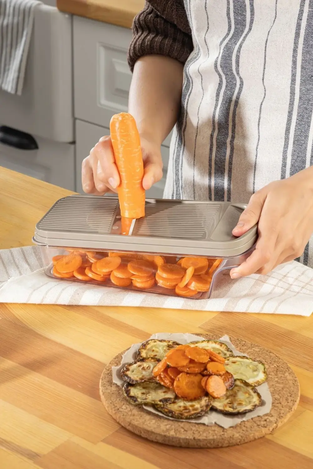 Tfstronger 3 Farklı Bıçaklı Saklama Kapaklı Rende Seti