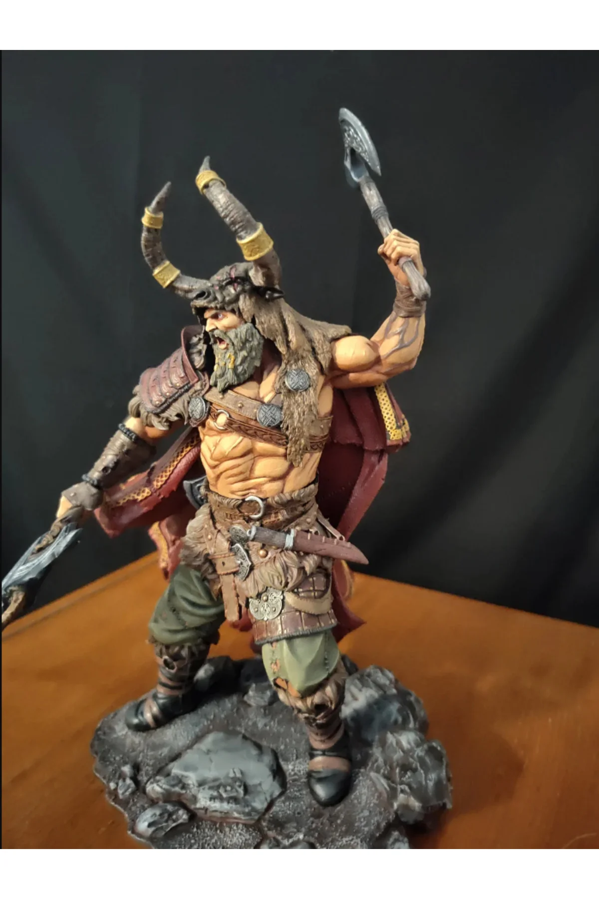 The Ancestors Voljaryk Figürü Atalar İlk Skoldungar Voljaryk Figürü Büyük Boy 25CM