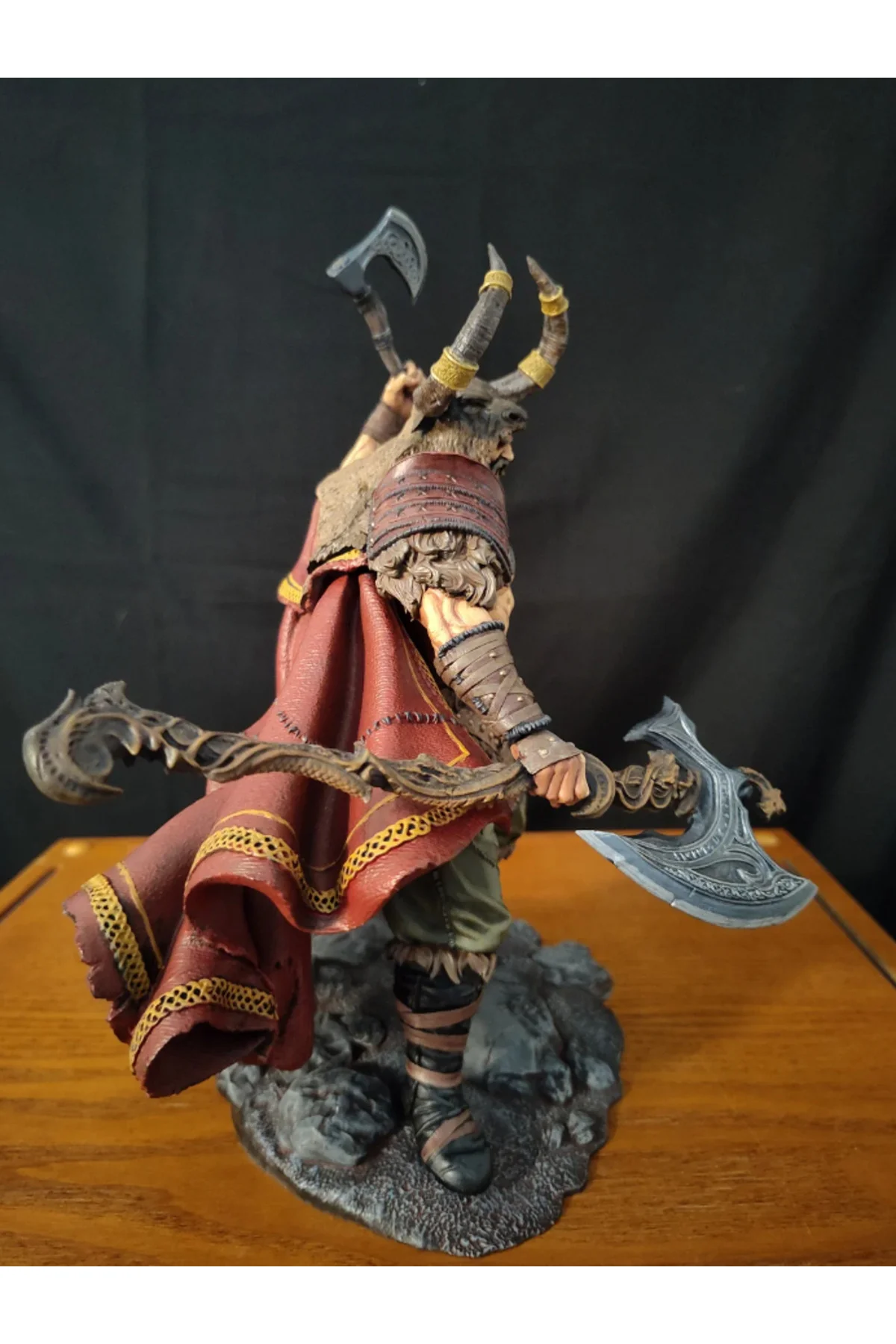 The Ancestors Voljaryk Figürü Atalar İlk Skoldungar Voljaryk Figürü Büyük Boy 25CM