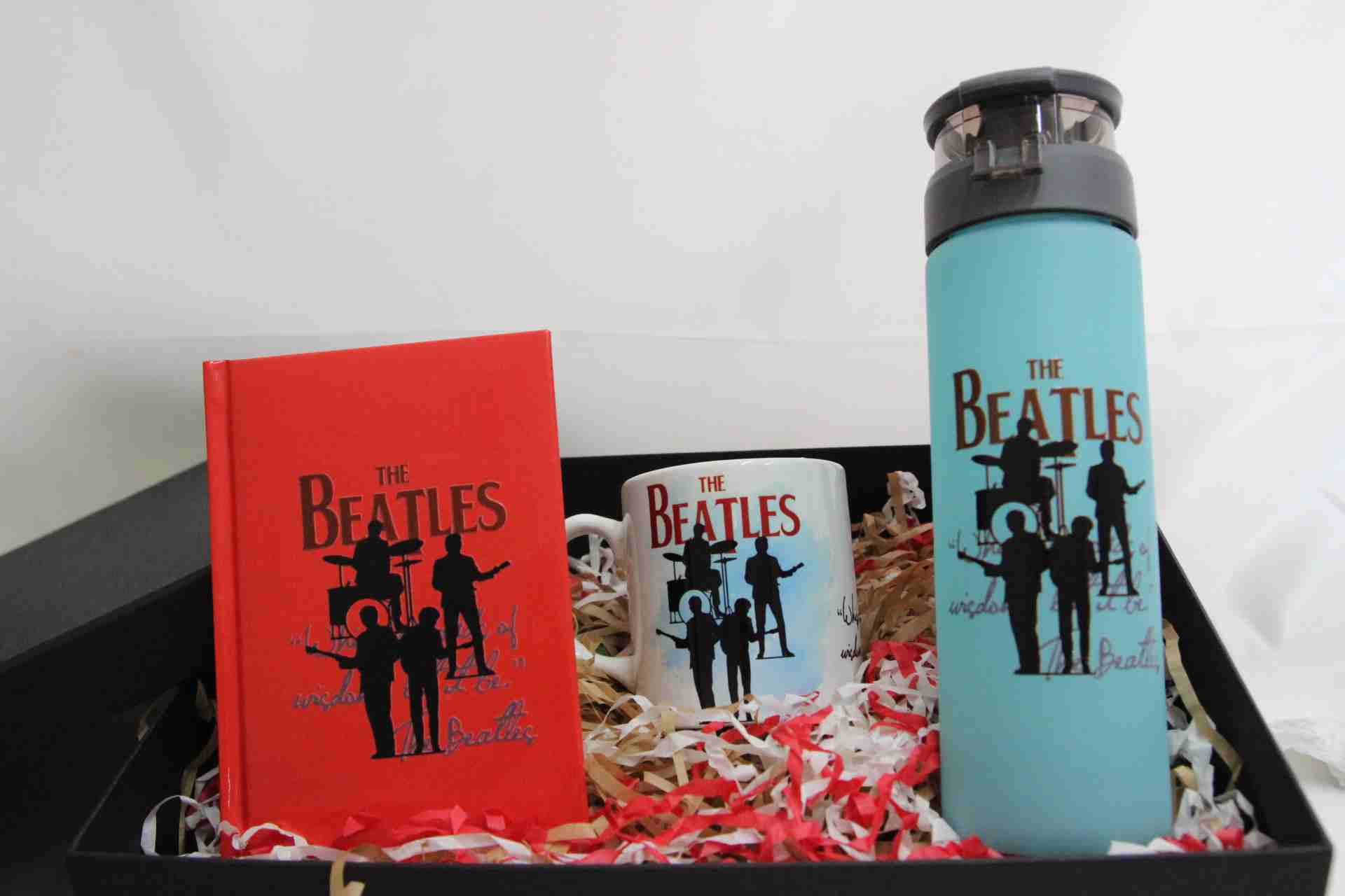 The Beatles Tasarımlı Hediye Seti - Termos, Kupa Bardak ve Defter Hediye Kutusu
