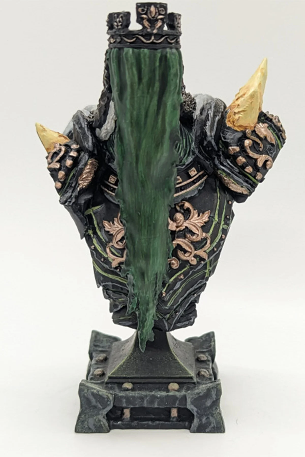 The Faceless King Büst Yüzsüz Kral Büst 15CM