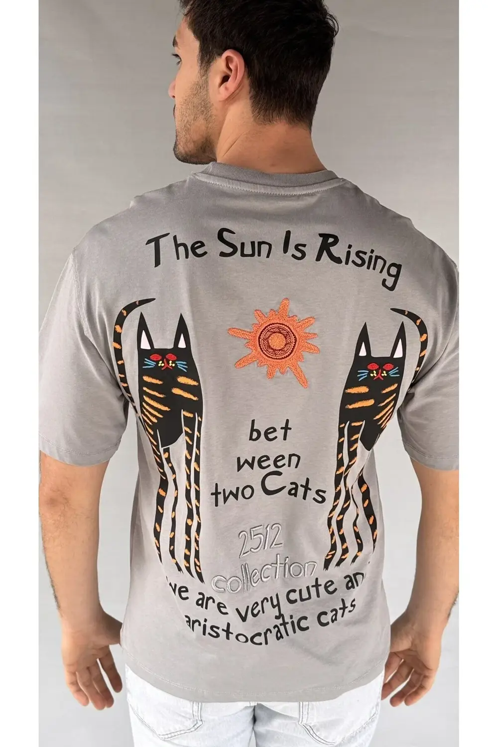 The Sun is Rising - Erkek T-shirt