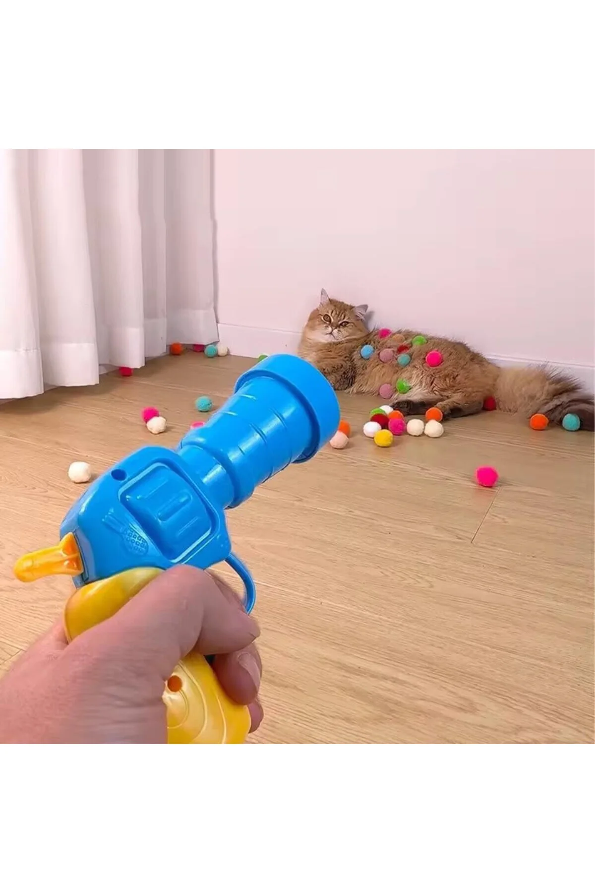 TİNEKE İnteraktif Kedi Oyun Tabancası – 20 Adet Peluş Top ile Eğl