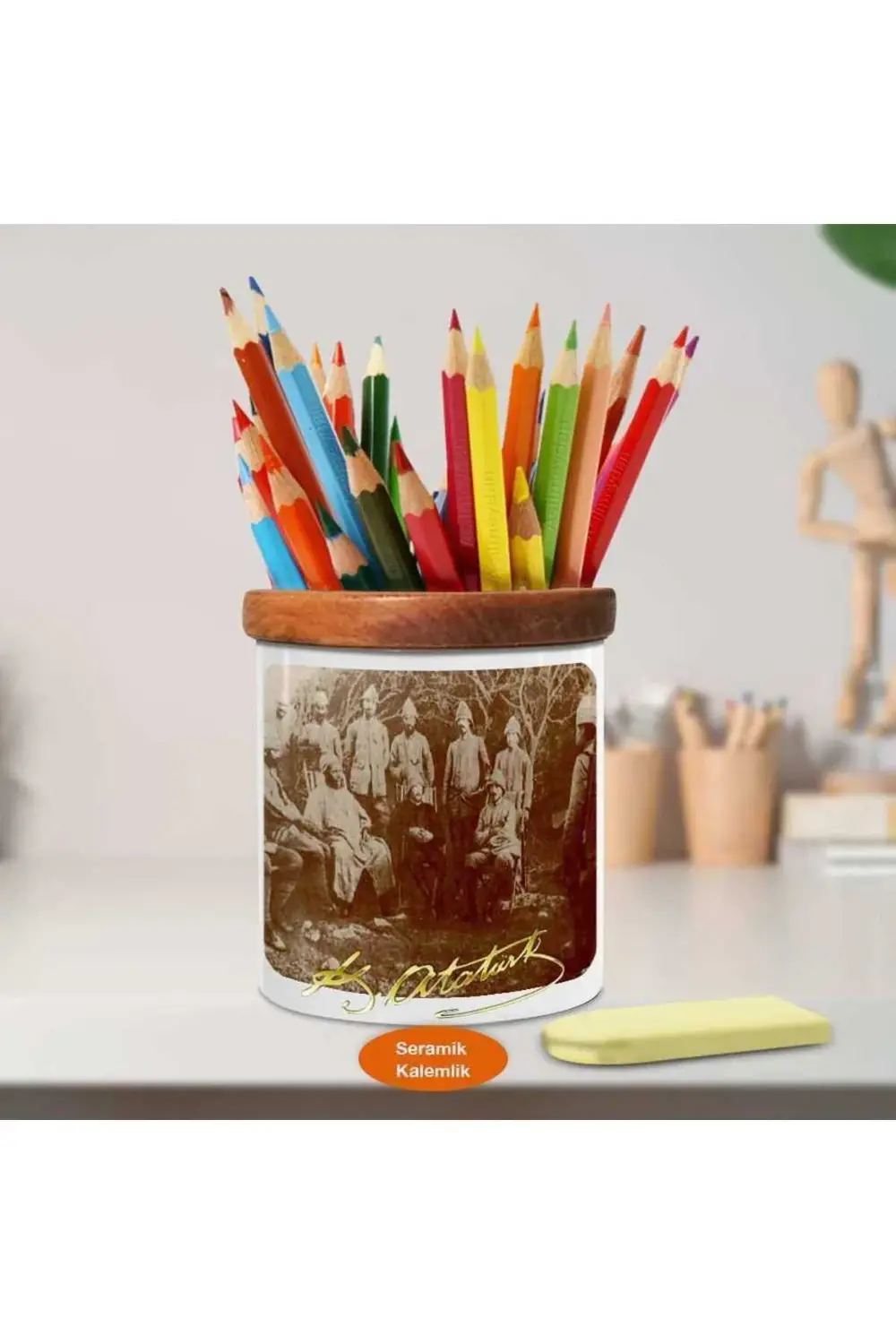 Tirebolu'da Mustafa Kemal Atatürk Ahşap Seramik Kalemlik-1912