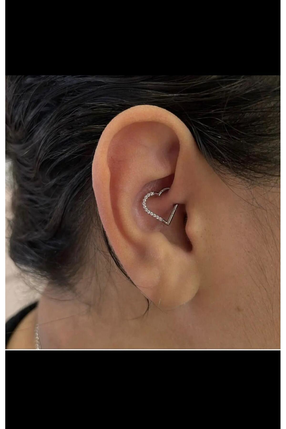 TİTANİUM ZİRKON TAŞLI KALPLİ DAİTH HELİX UYUMLU MENTEŞELİ PİERCİN