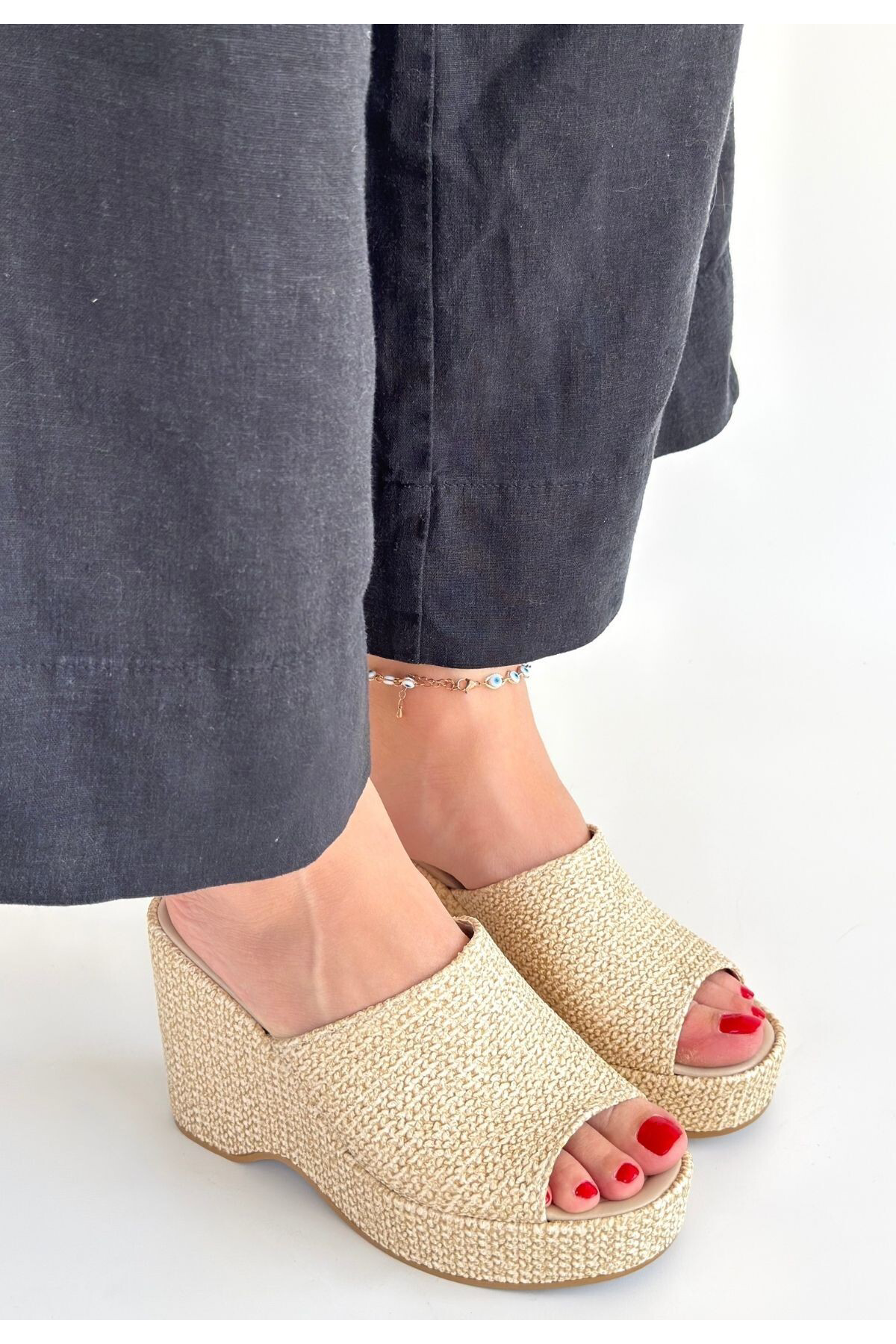 Erbilden Tlay Bej Hasir Dokumali Dolgu Topuk Terlik