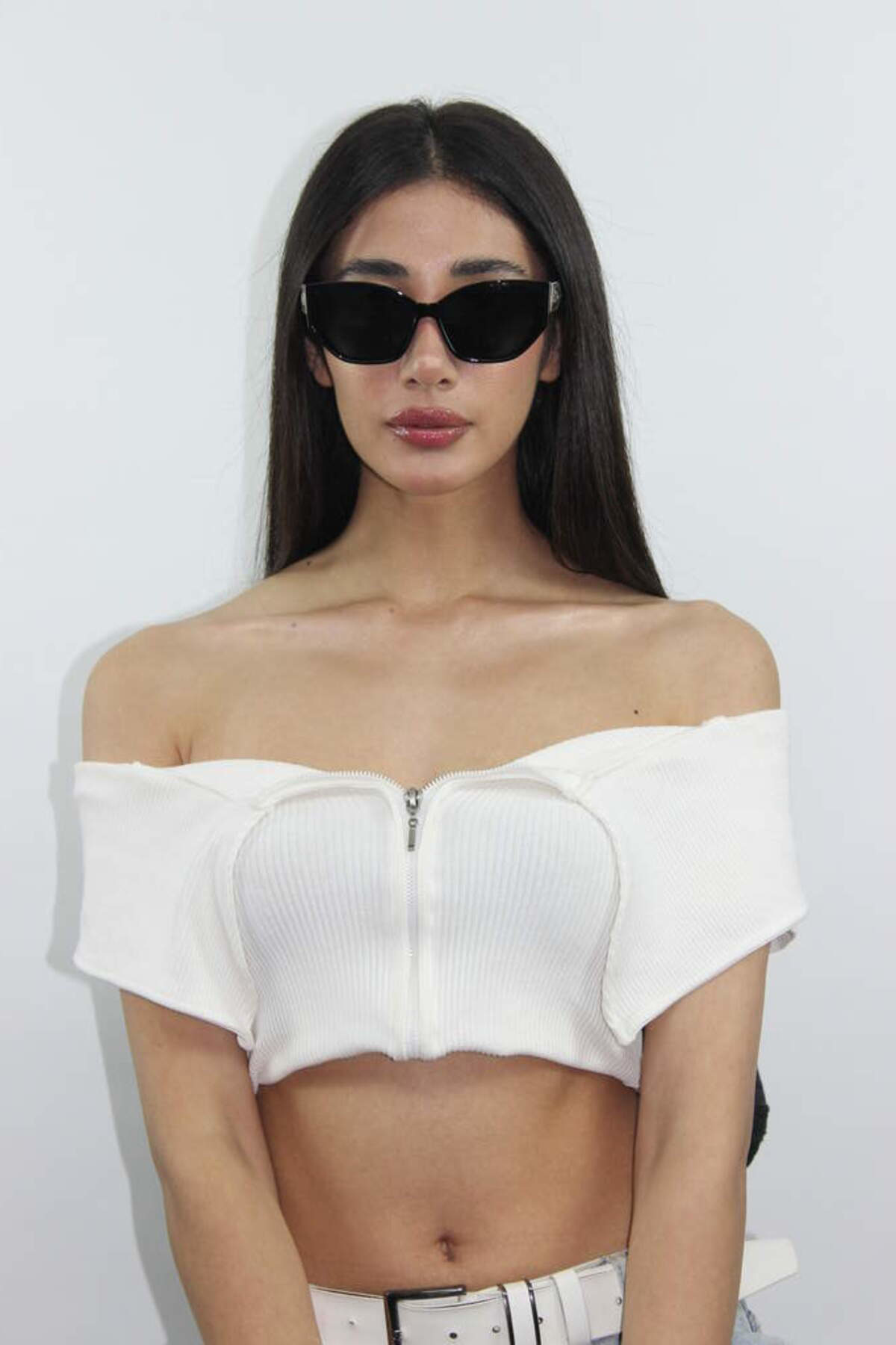 TM88137 C1 56 18 138 KADIN GÜNEŞ GÖZLÜĞÜ