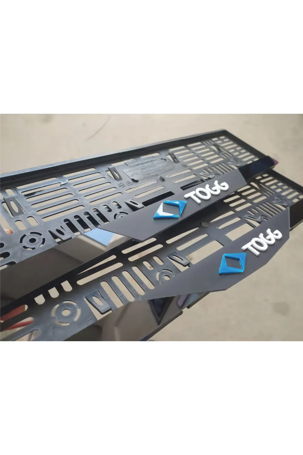 Togg Kabartma Yazılı Takmatik MAT Pleksi Plakalık 2 Adet 3D Piano
