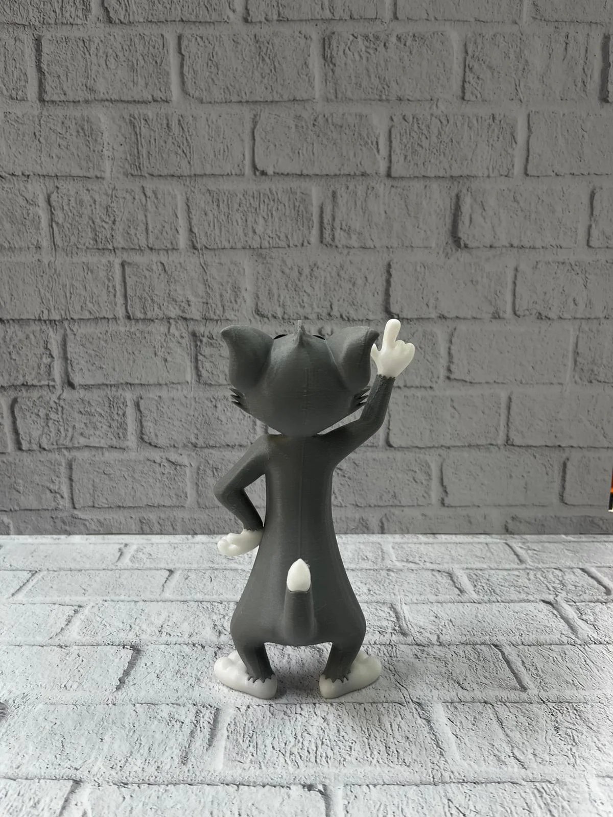 Tom Biblo 22 cm Hediyelik Dekoratif Obje Ev Ofis Süs Eşyası