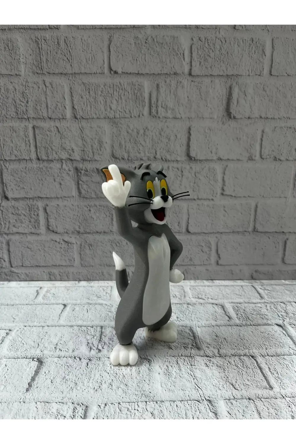 Tom Biblo 22 cm Hediyelik Dekoratif Obje Ev Ofis Süs Eşyası