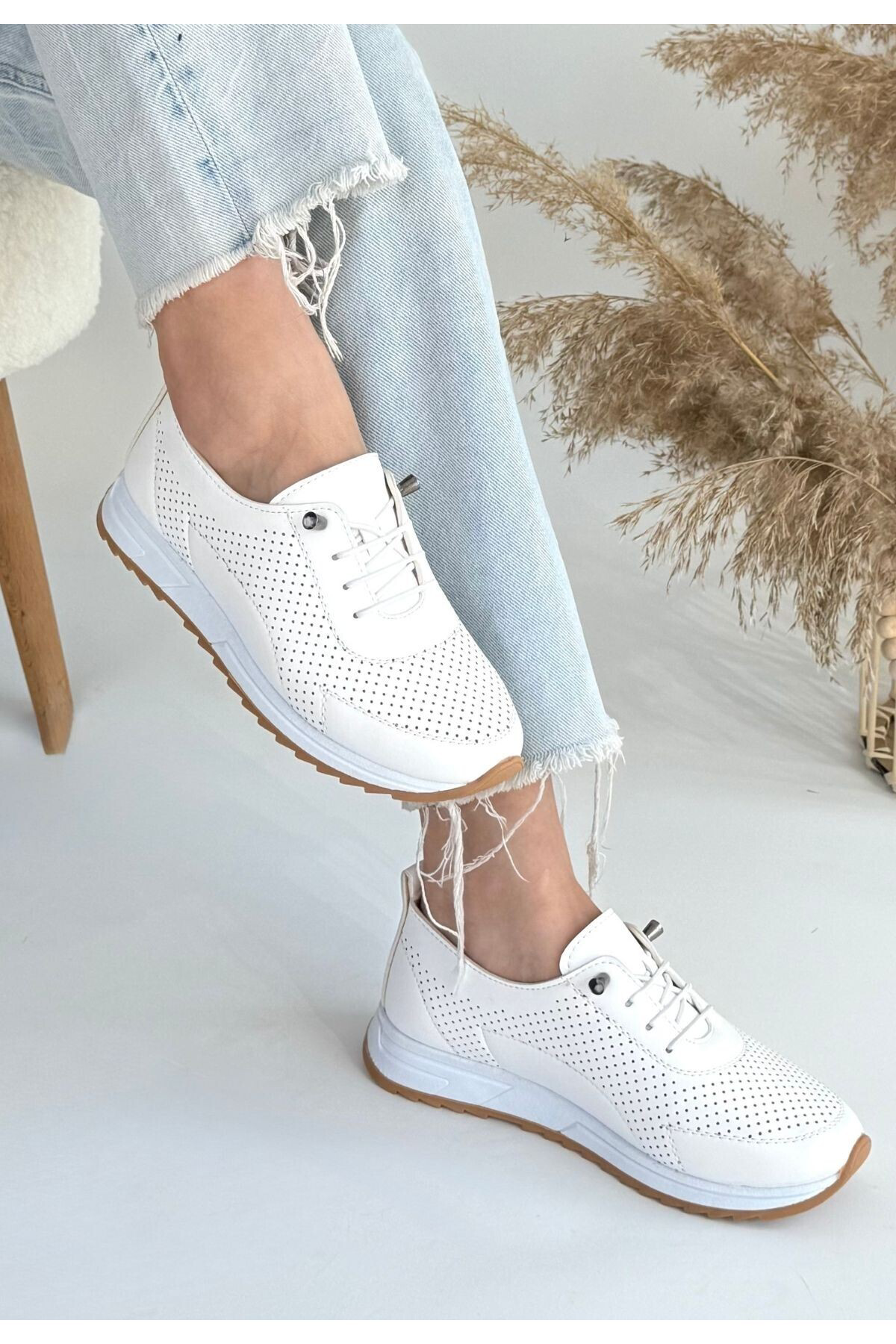 O K Giyim  Tone Beyaz Cilt Bağcıklı Spor Ayakkabı