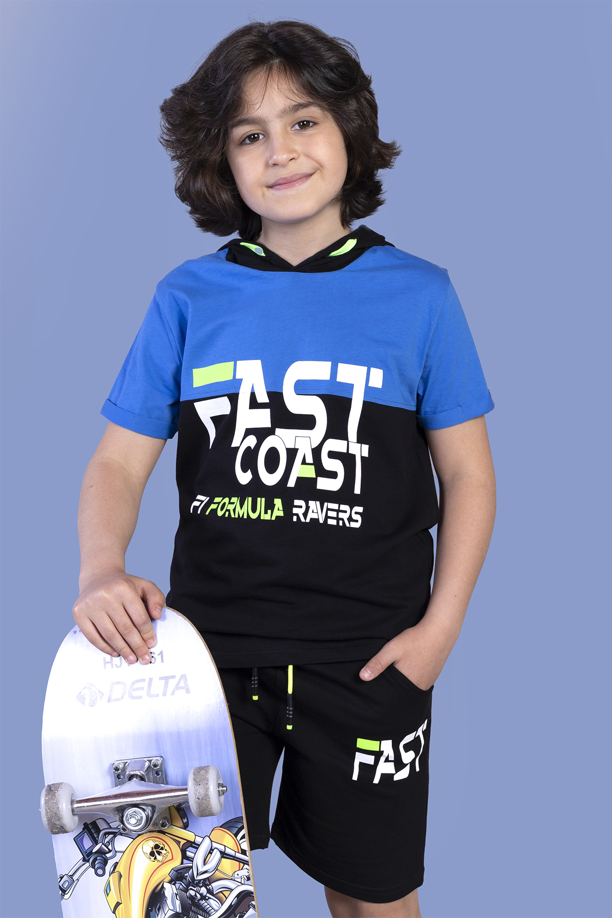 Toontoy Erkek Çocuk Kapüşonlu Garni Detaylı Baskılı Şortlu Takım