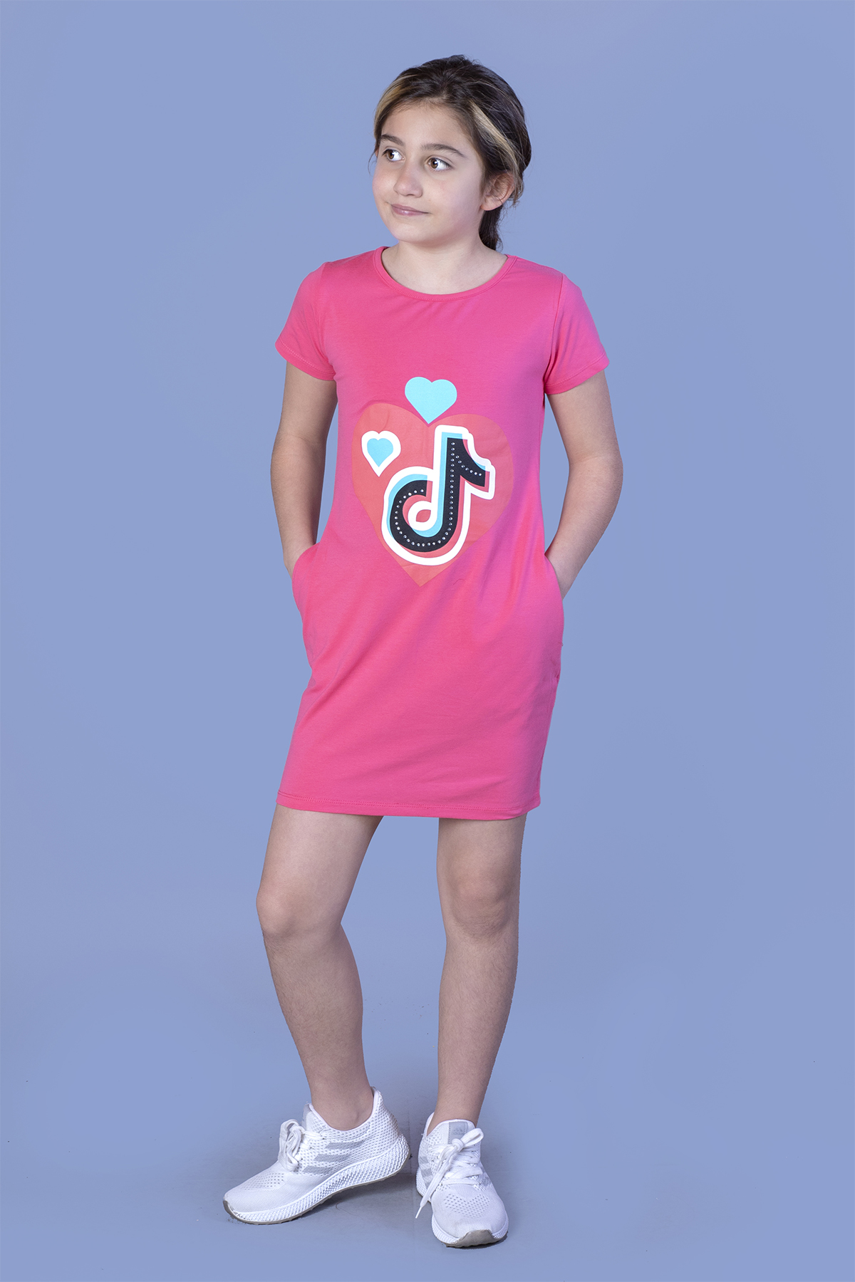 Toontoy Kız Çocuk İki Yanı Cepli Tiktok Baskılı Elbise