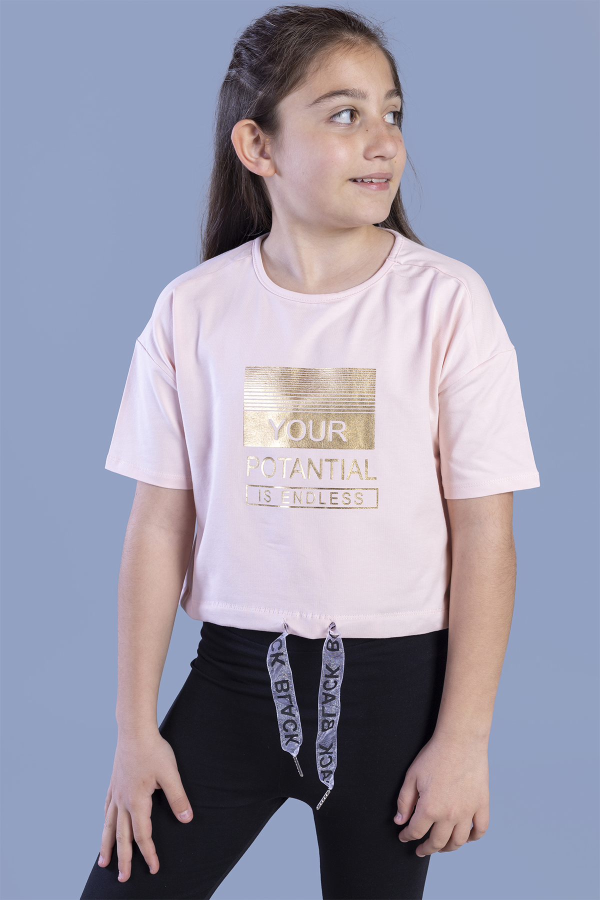 Toontoy Kız Çocuk Crop Model Kordon Detaylı Varak Baskılı Tişört