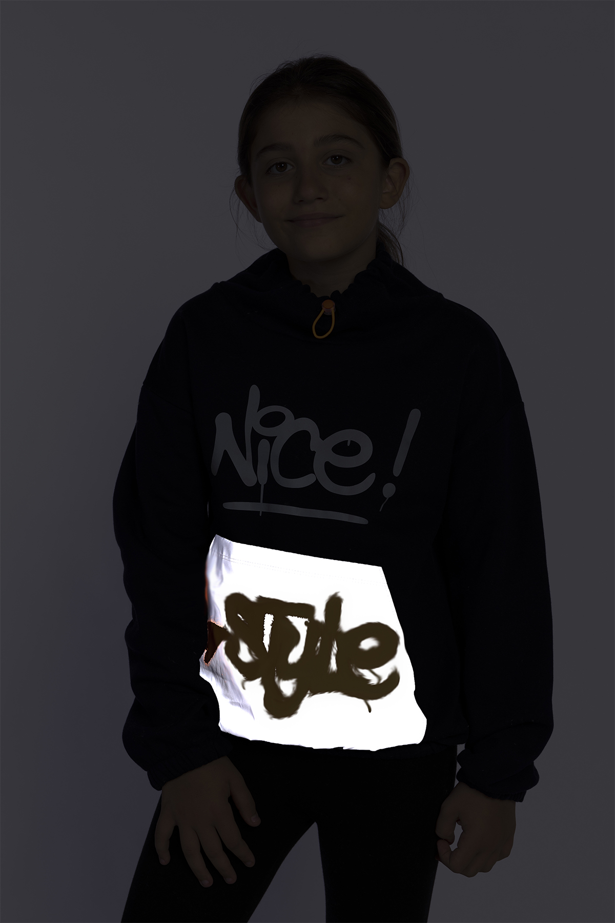 Toontoy Kız Çocuk Bol Yaka Reklektörlü Kanguru Cepli Sweatshirt