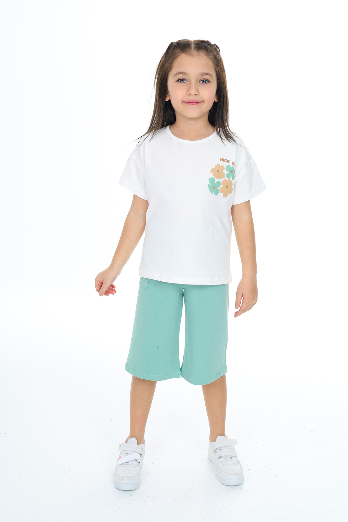 Toontoy Kız Çocuk Batik Desenli Armalı Kaprili Takım