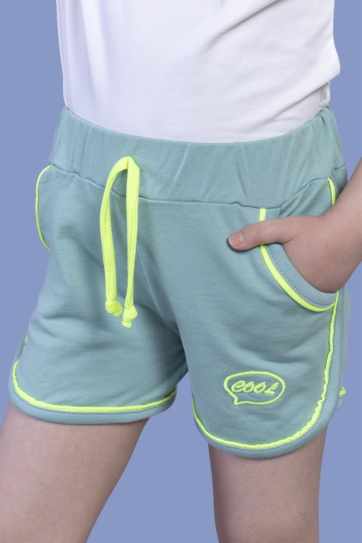 Toontoy Kız Çocuk Beli Lastikli İki Yanı Cepli Nakışlı Şort