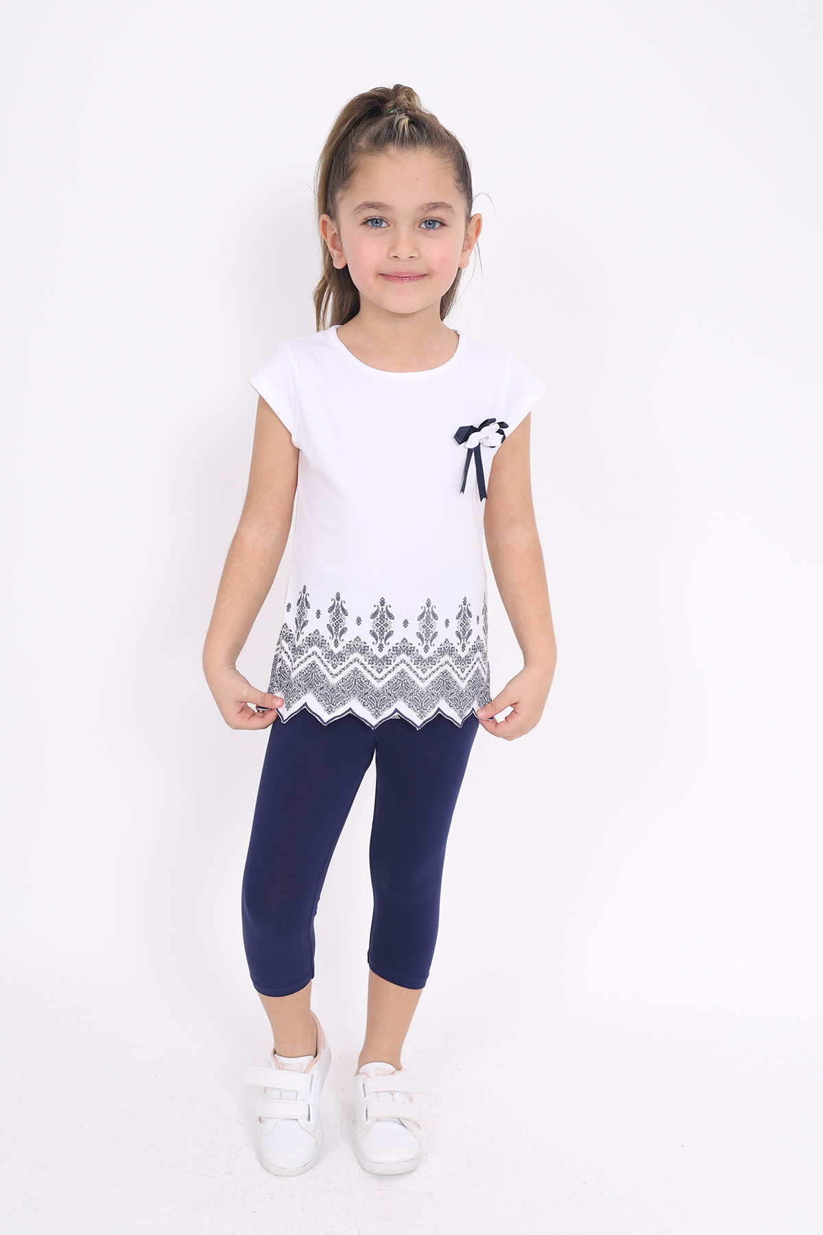 Toontoy Kız Çocuk Baskılı Göğsü Aksesuarlı Takım