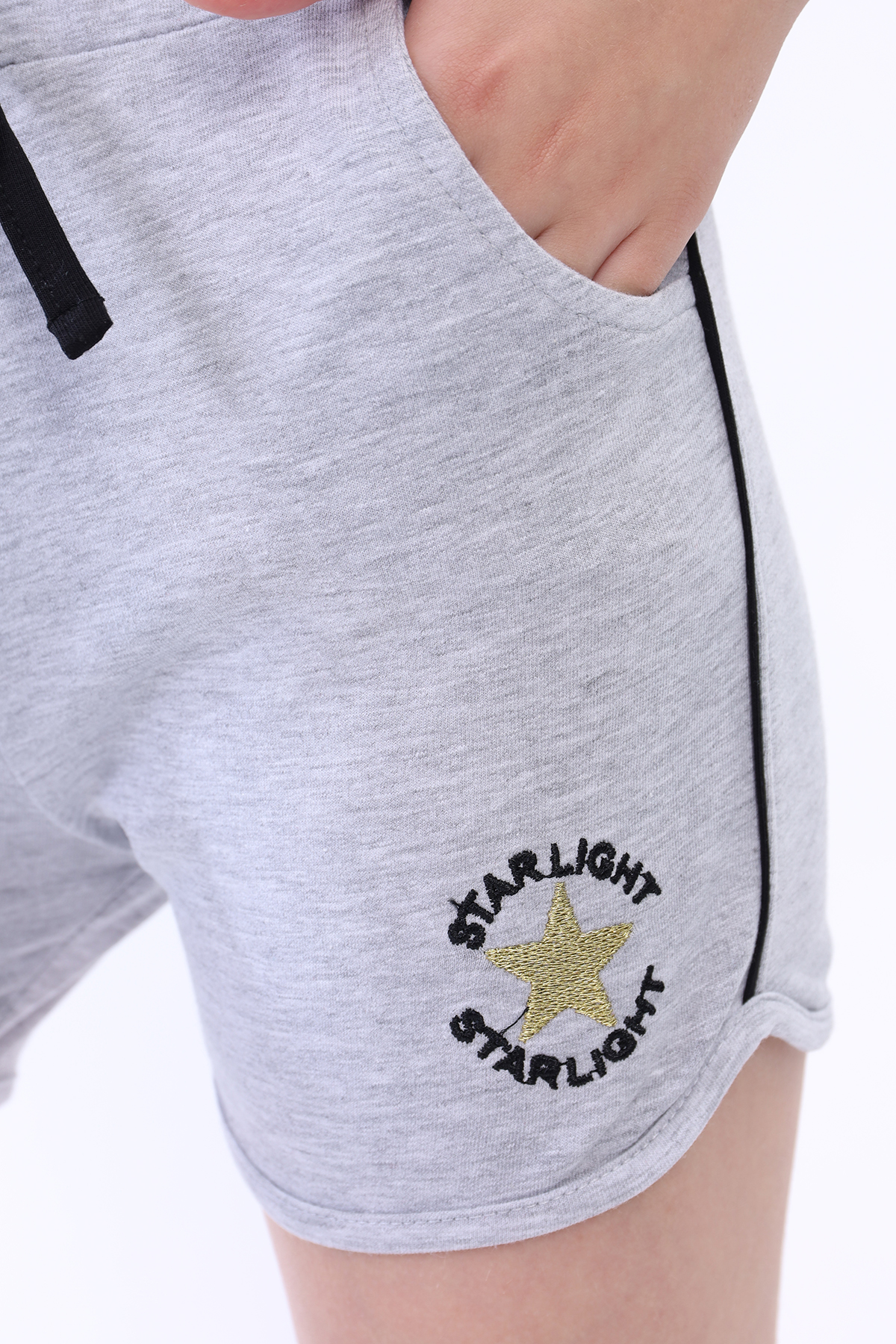 Toontoy Kız Çocuk Yıldız Arma Nakışlı Şort