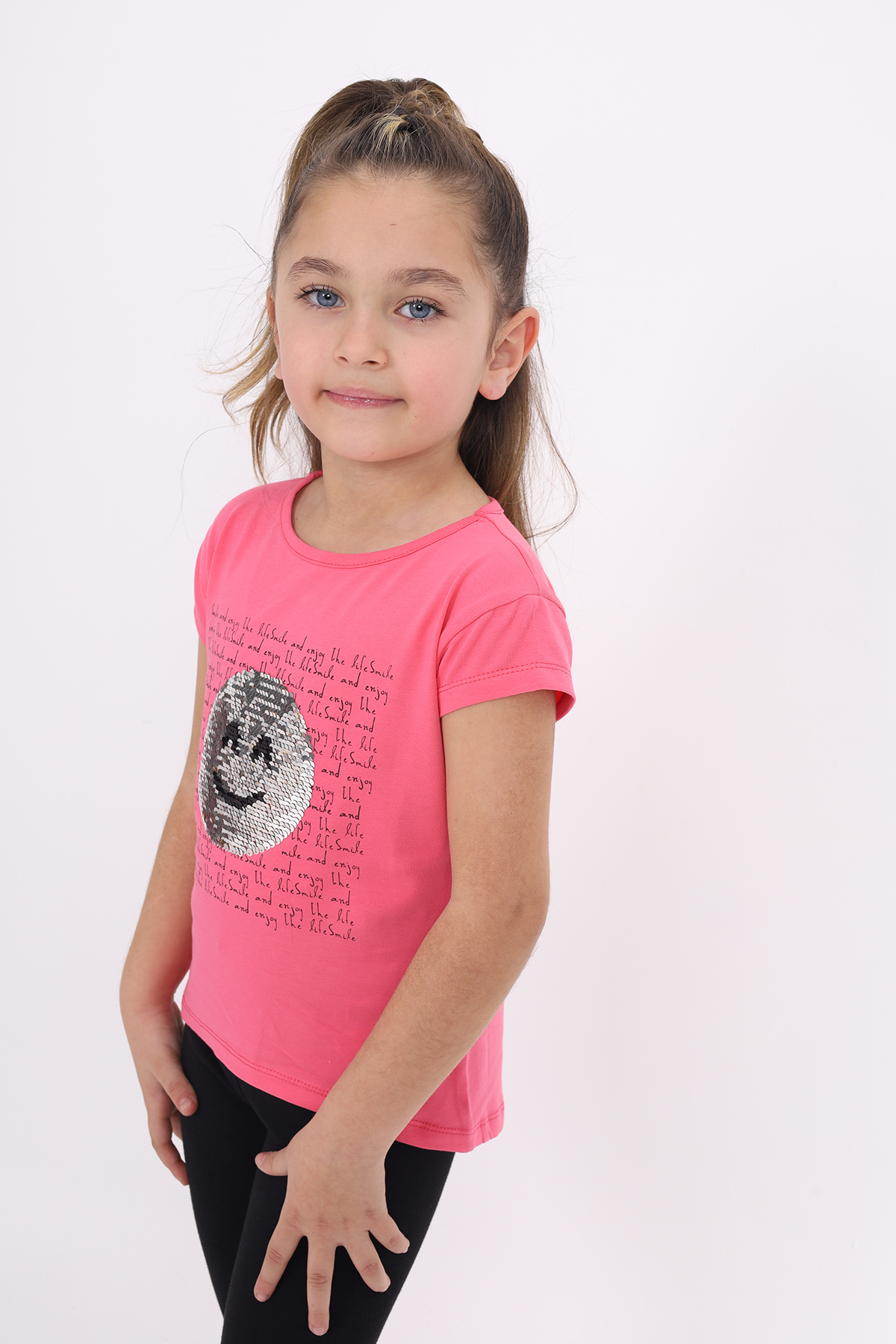 Toontoy Kız Çocuk Gülen Yüz Pullu Nakış Tişört