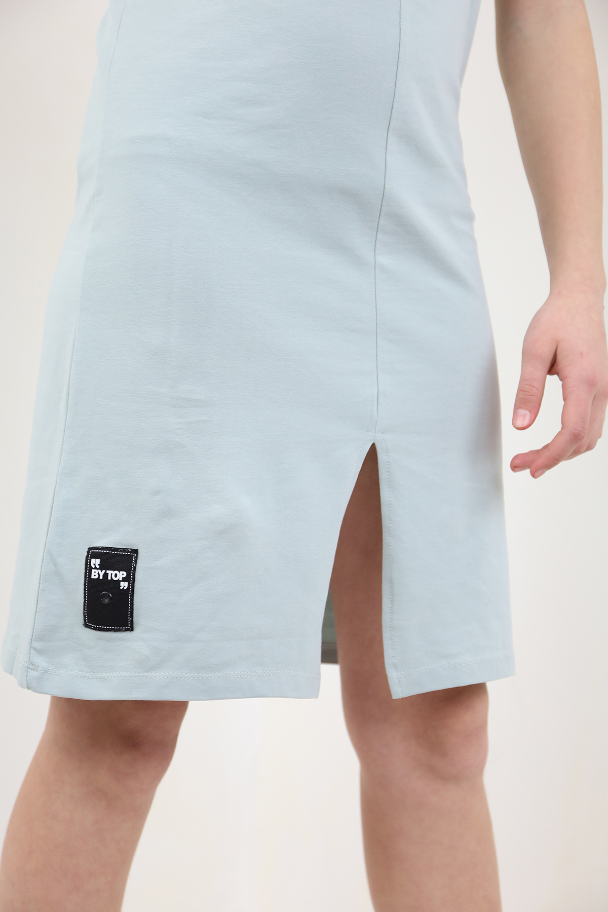 Toontoy Kız Çocuk Armalı Yırtmaç Detaylı 2li Baskılı Elbiseli Tak