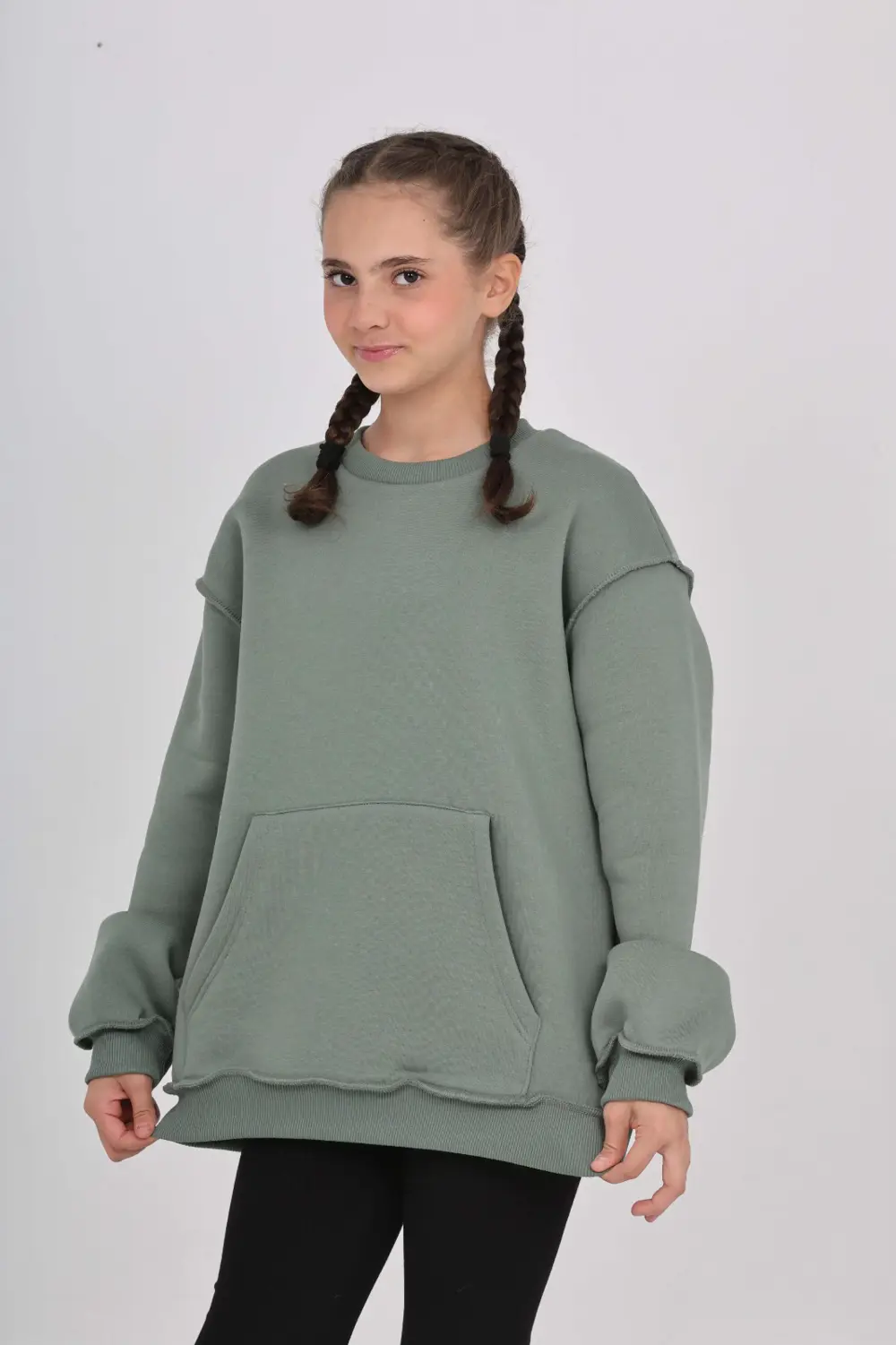 Toontoy Kız Çocuk Arka Eva Nakışlı Sweatshırt