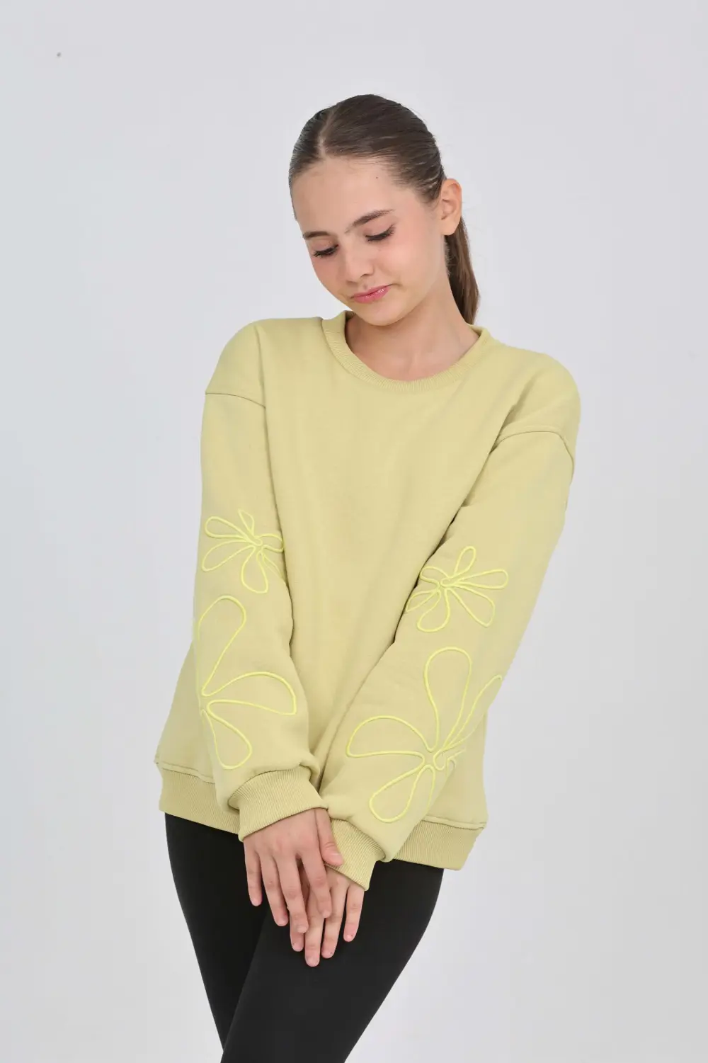 Toontoy Kız Çocuk Relax Fit Bisiklet Yaka Düşük Omuz Sweatshirt
