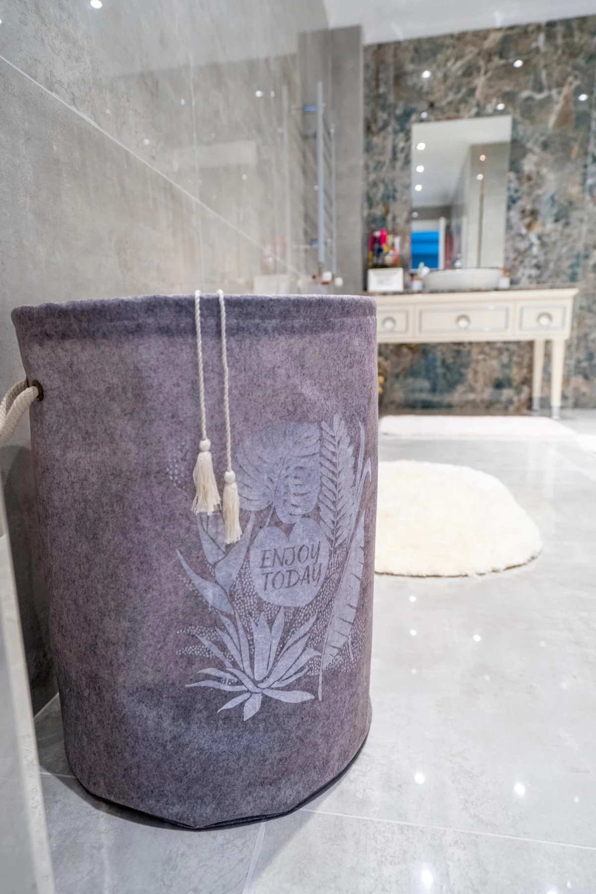 Torbalı Ve Kulplu Püskül Detaylı Düzenleyici Çok Amaçlı Organizer