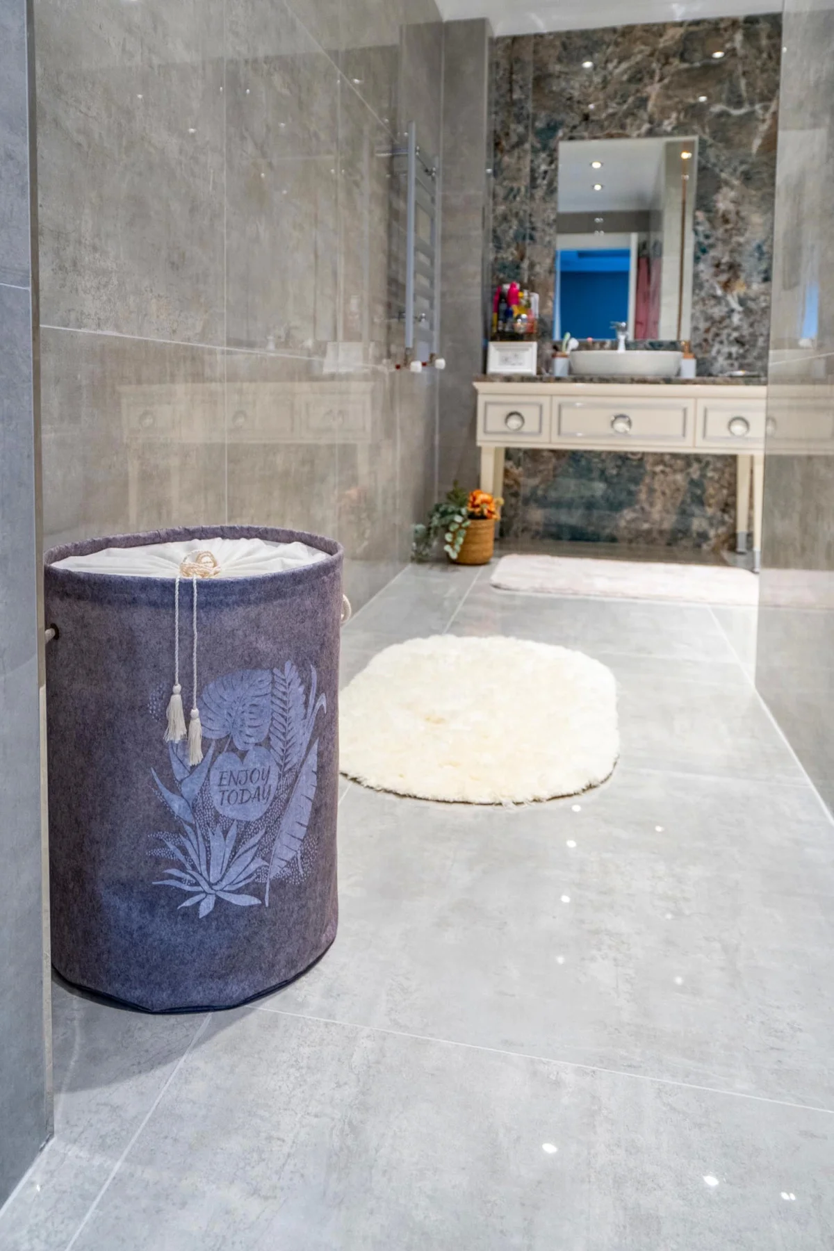 Torbalı ve Kulplu Püskül Detaylı Düzenleyici Çok Amaçlı Organizer