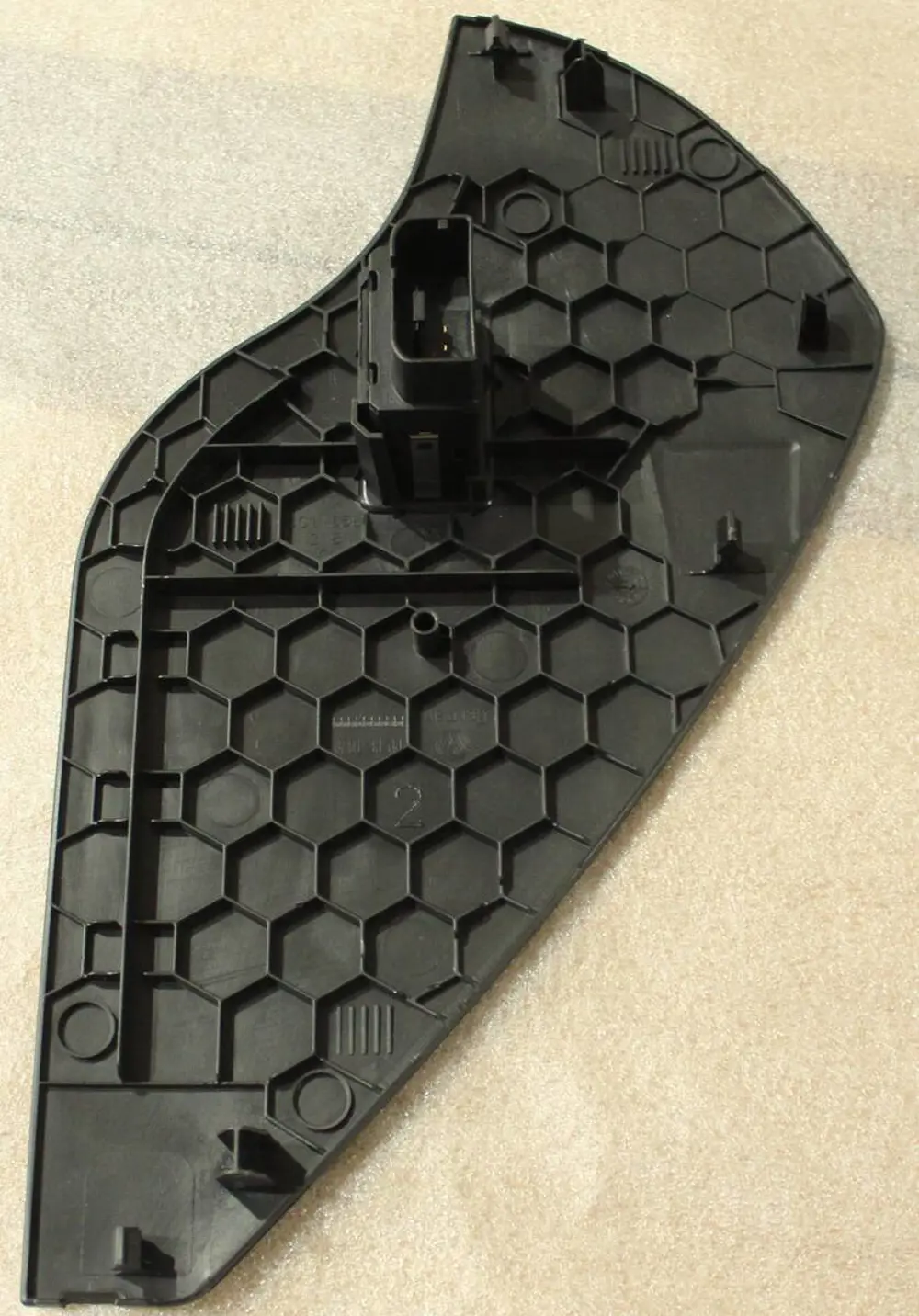 Torpido Kapağı - Sağ, Airbag Anahtarlı (VW Orjinal)(5G1858218C)(G