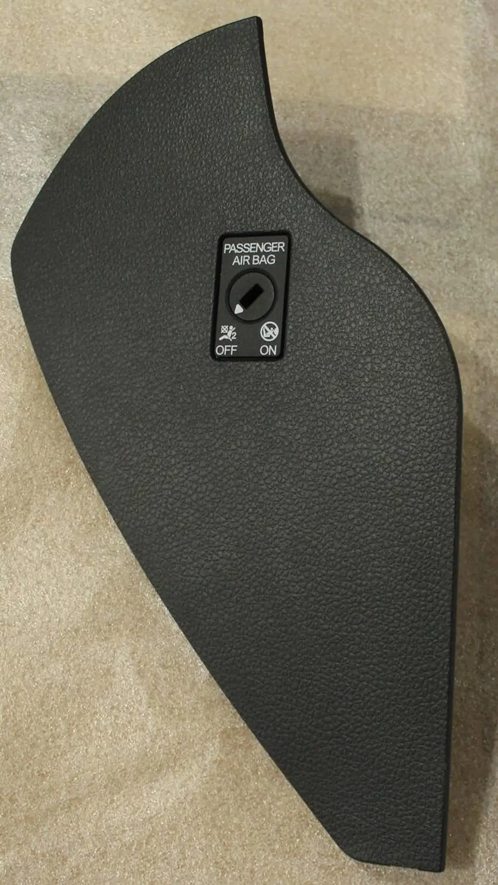 Torpido Kapağı - Sağ, Airbag Anahtarlı (VW Orjinal)(5G1858218C)(G