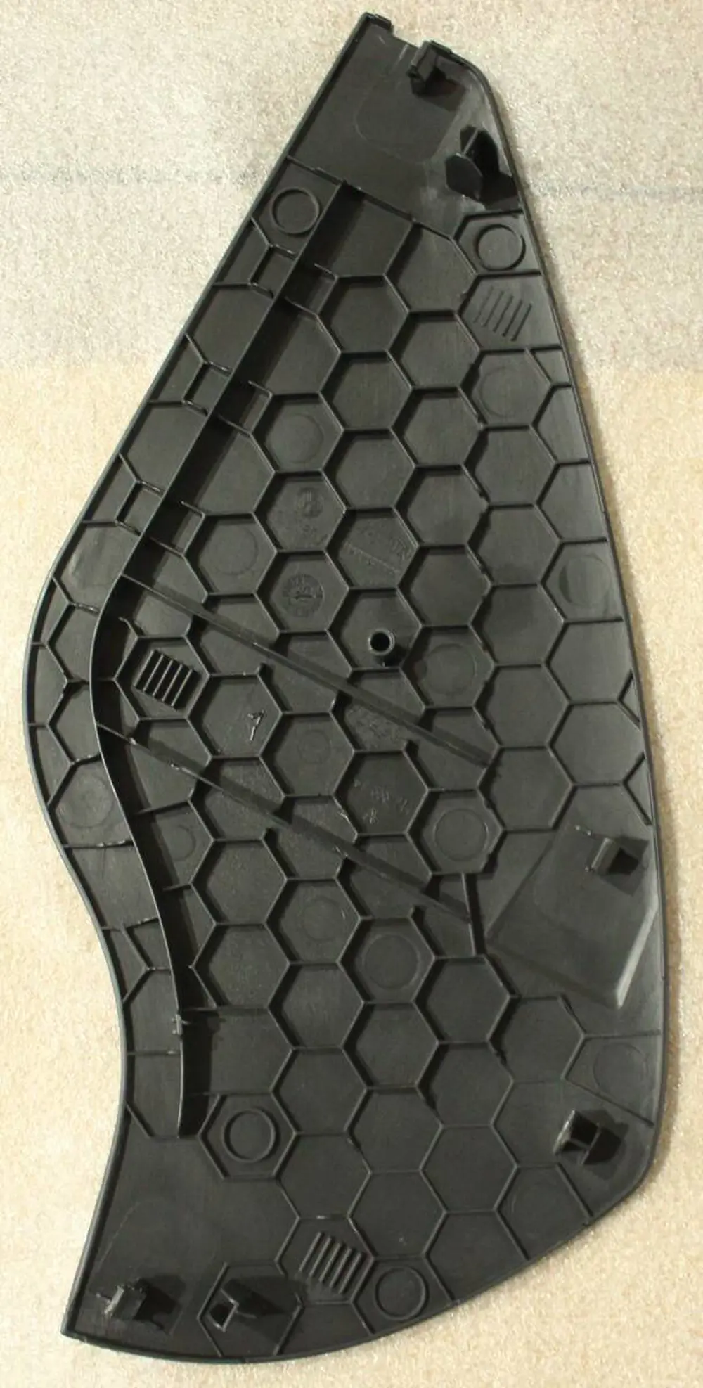 Torpido Yan Kapak Sol (VW Orjinal)(5G1858217A)(Golf 7)