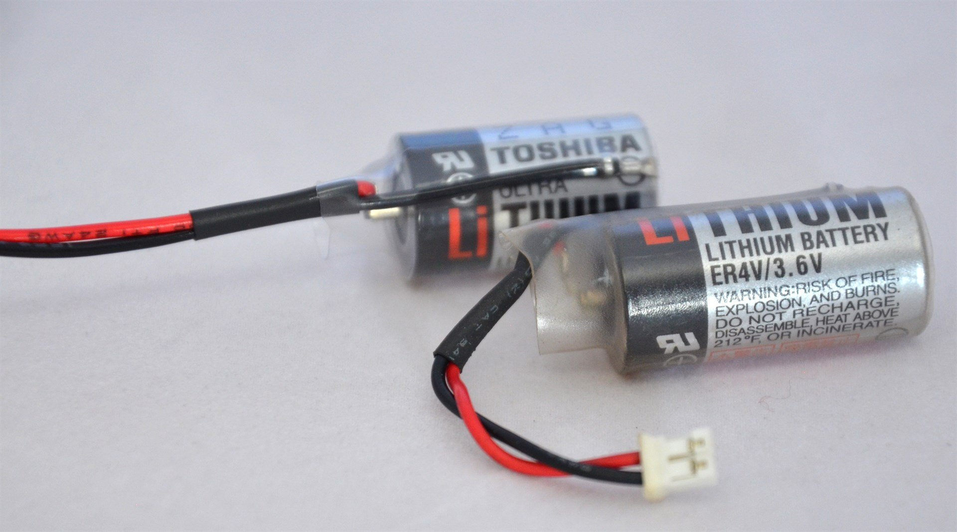 Herz Toshiba Er-4 V Lithium Battery White Plug