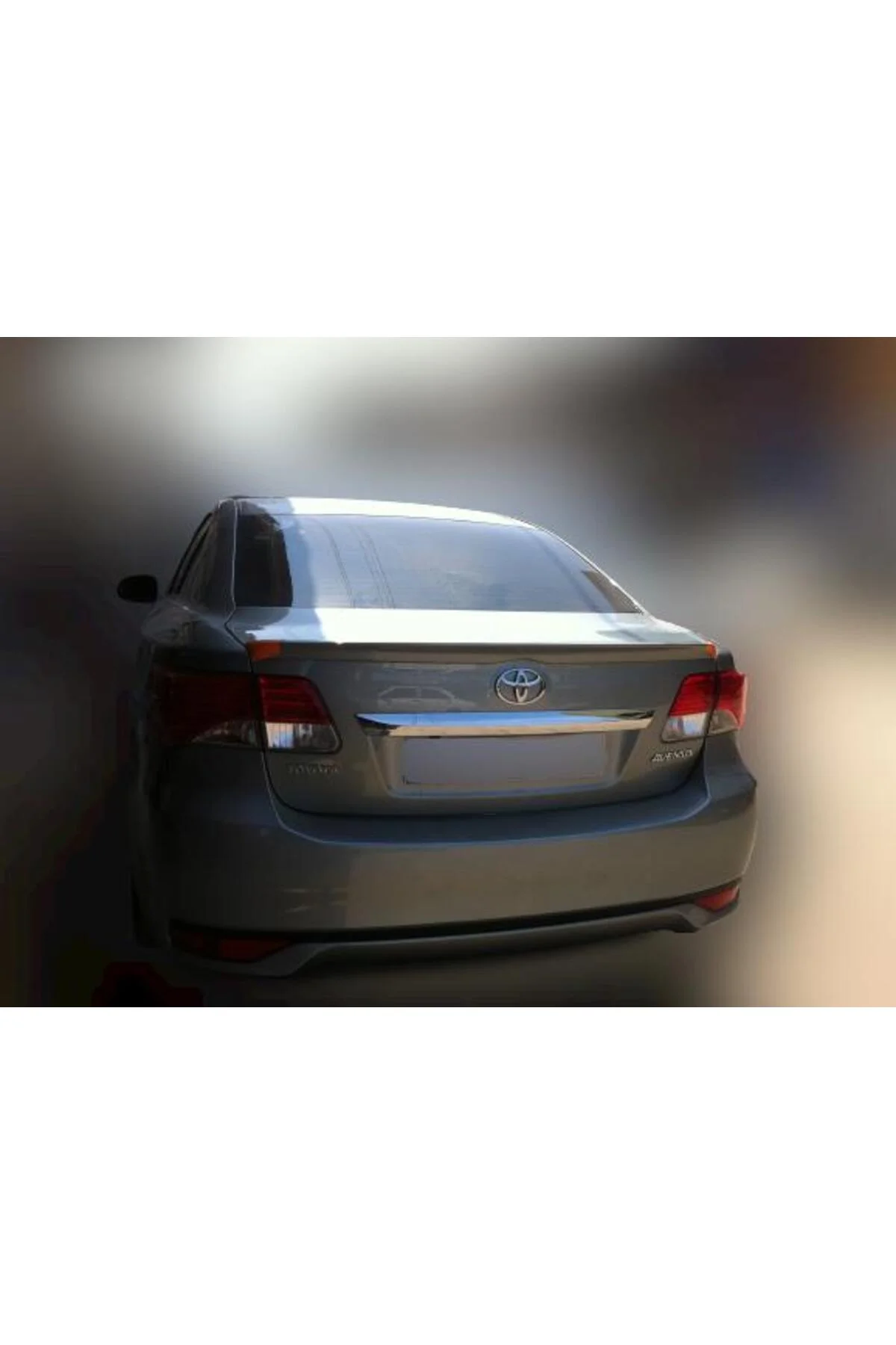 TOYOTA AVENSİS 2009-2015 ASTARLI ANATOMİK SPOİLER