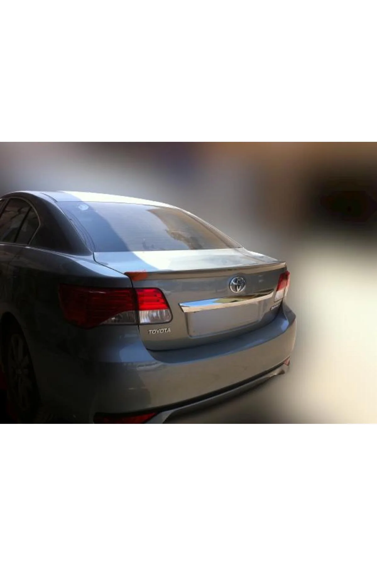 TOYOTA AVENSİS 2009-2015 ASTARLI ANATOMİK SPOİLER