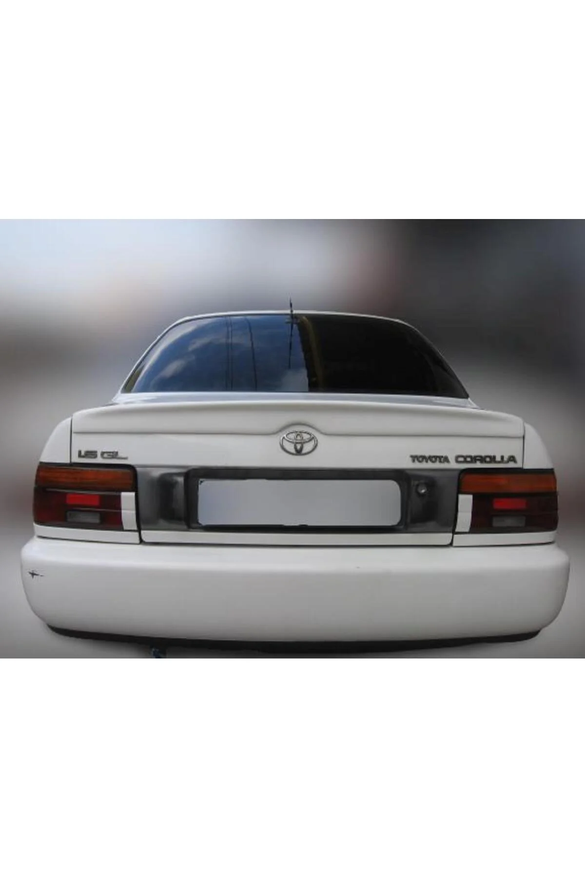 TOYOTA COROLLA 1992-1998 ASTARLI ANATOMİK SPOİLER