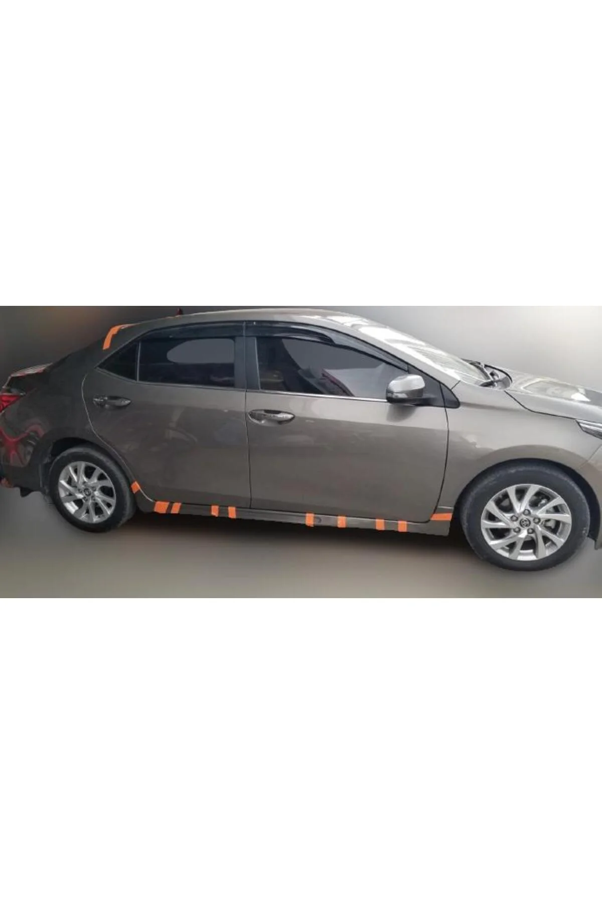 TOYOTA COROLLA 2013-2019 ASTARLI DÜZ YAN MARŞPİYEL
