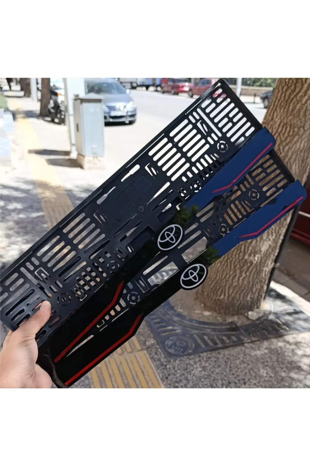 Toyota- Toyota Logolu Tüm Araçlarla Uyumlu Pleksi Plakalık 2 Adet