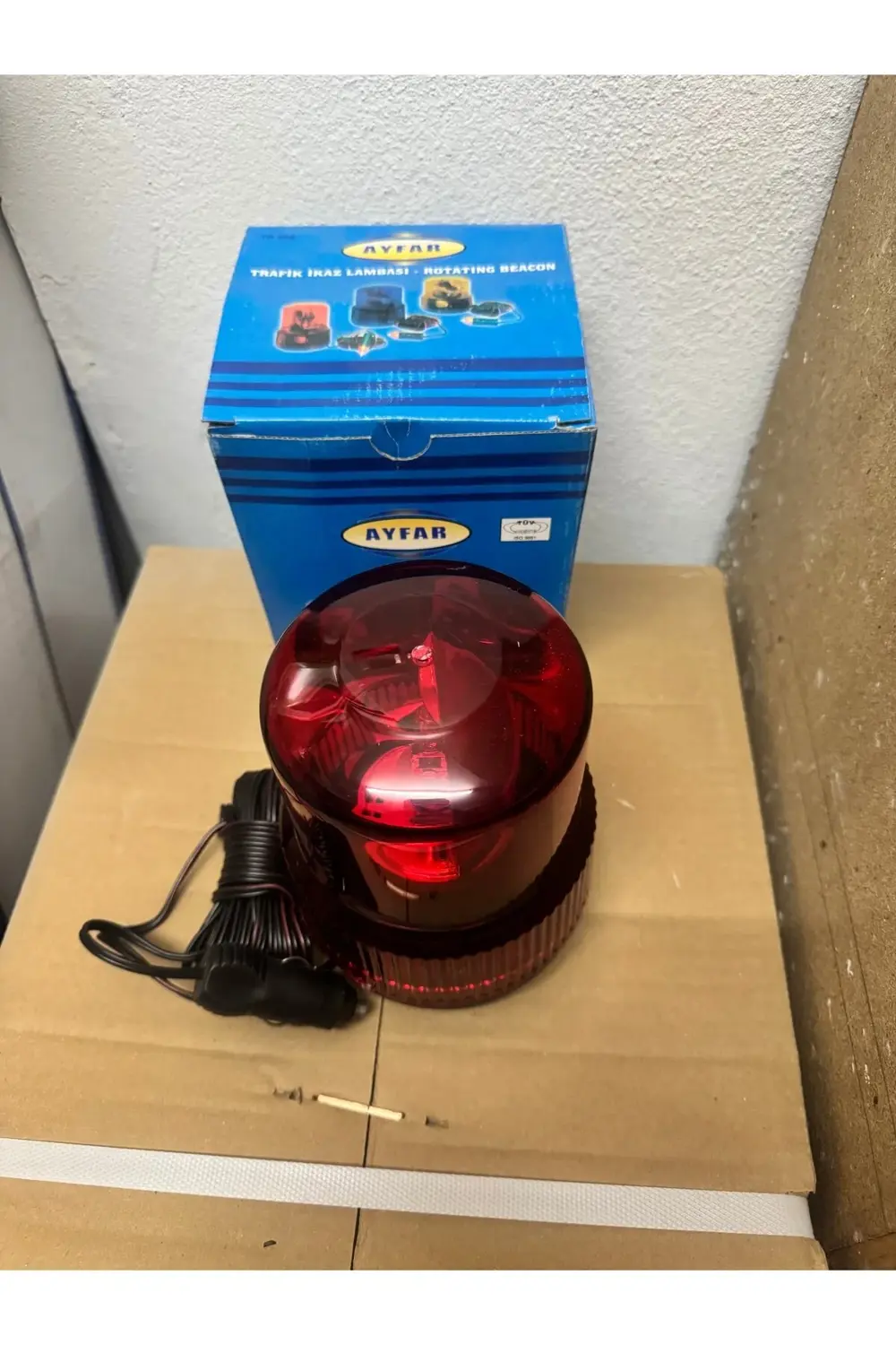 Tr-502 Kırmızı Galaxi Tepe Lambası Döner Lamba Çakmaklı 12 Volt