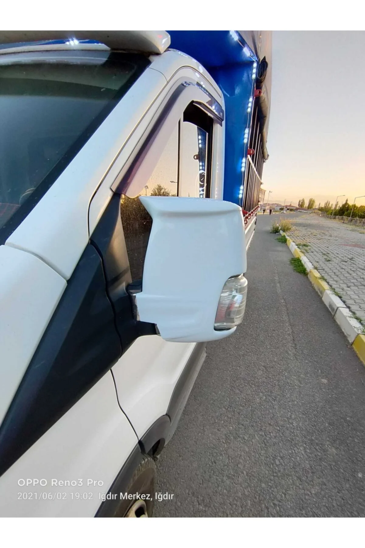 Transit 2014-2025 Beyaz Boyalı Yarasa Ayna Kapağı