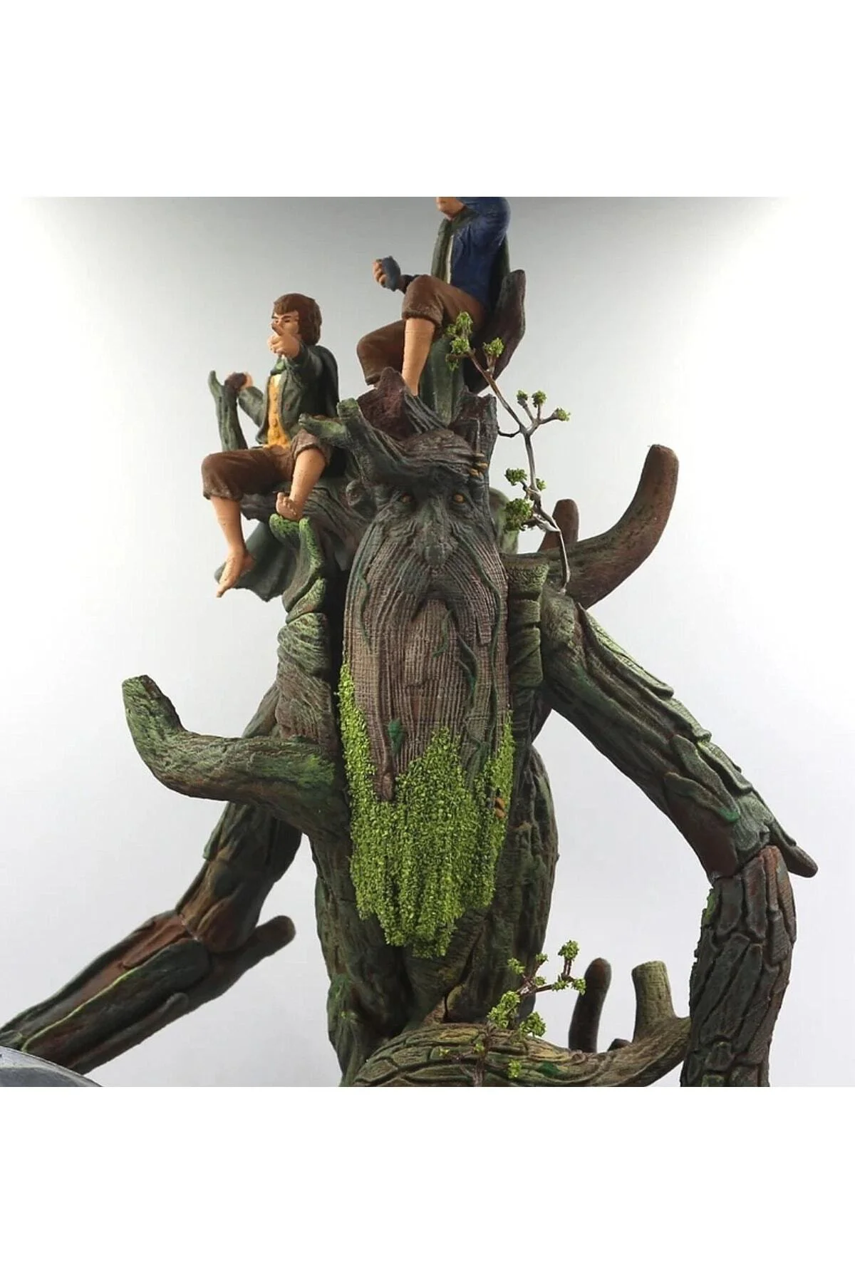 Treebeard Ağaçsakal Ve Hobbitler Yüzüklerin Efendisi Iki Kule Figür 40 Cm (MEGA BOY)