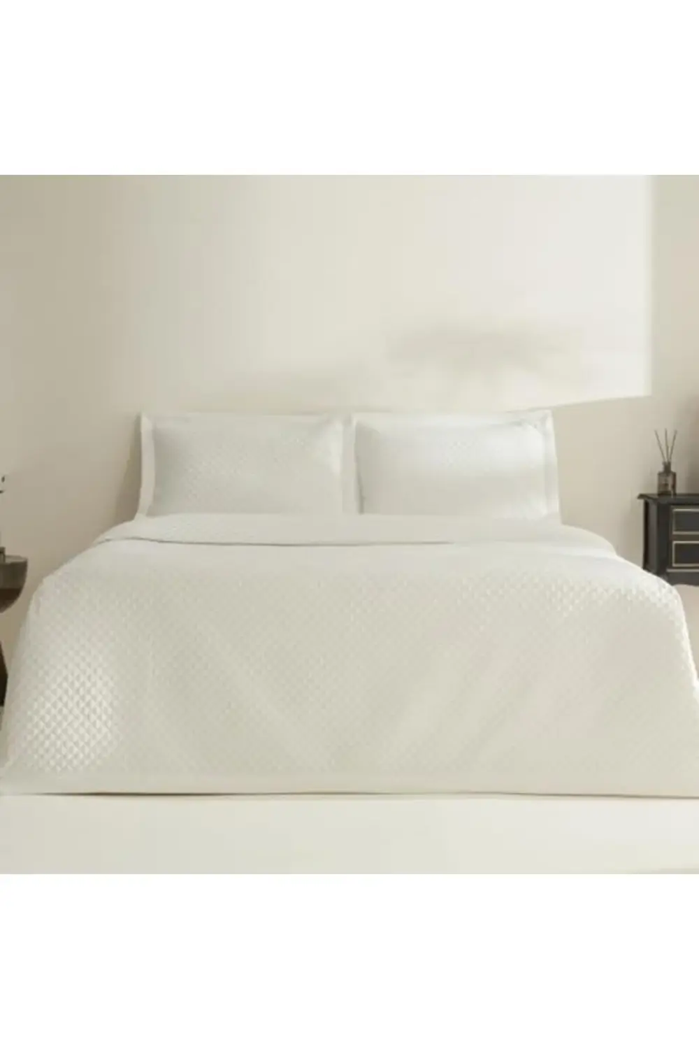 trendyvision Anna Çift Kişilik Yatak Örtüsü Beyaz buyflicker 3955