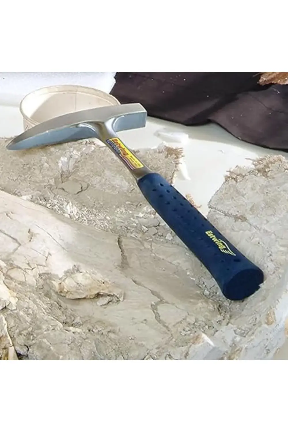 trendyvision E3-14P 14 oz Rock Pick with Pointed Tip & Reduction