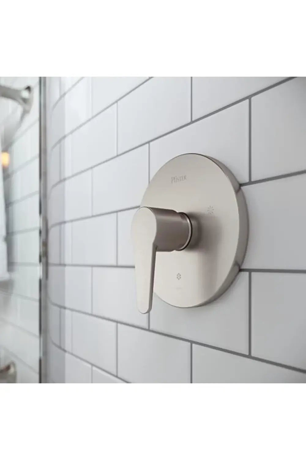 trendyvision Pfirst R89040K Fırçalanmış Nikel Modern Valf, buyfli