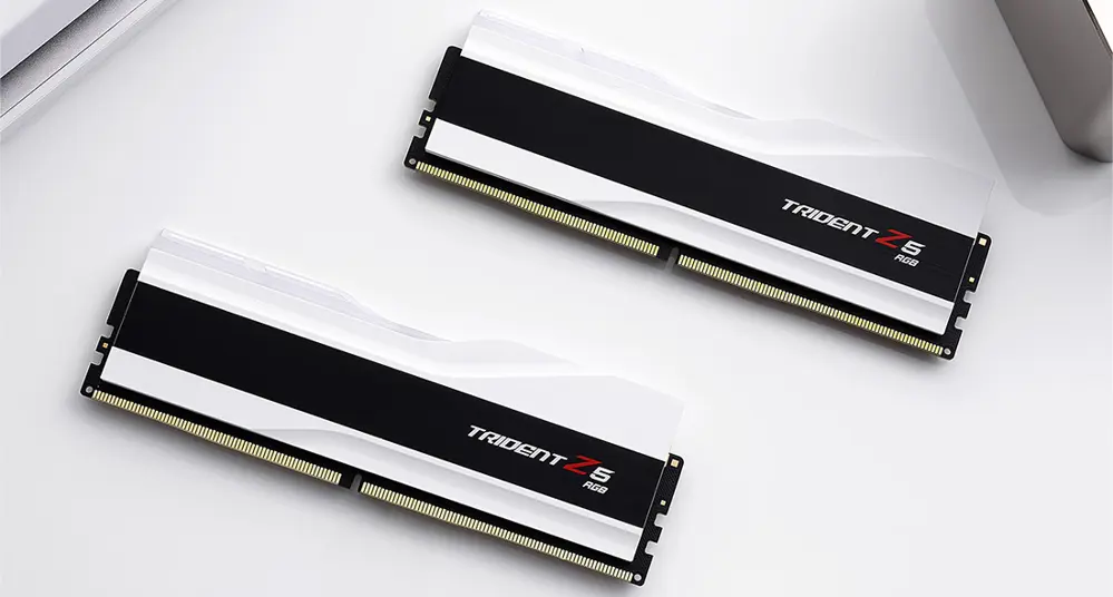 Trident Z5 RGB Beyaz DDR5-6400Mhz CL32 32GB (2x16GB) DUAL (32-39-