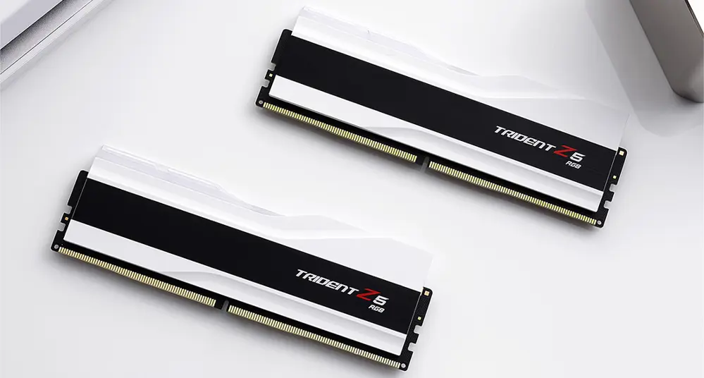 Trident Z5 RGB Beyaz DDR5-6400Mhz CL32 64GB (2x32GB) DUAL (32-39-