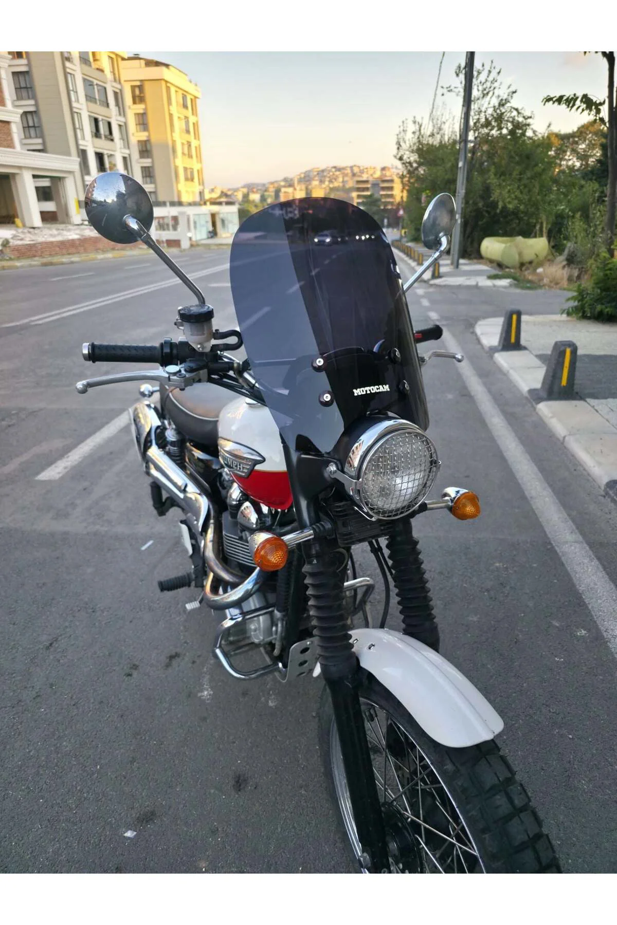 Trıumph Scrambler 900 Ön Cam 2005-2025 Model 45cm Siyah Renkli 4m